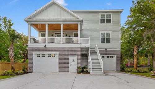 Four-Bedroom Holiday Home