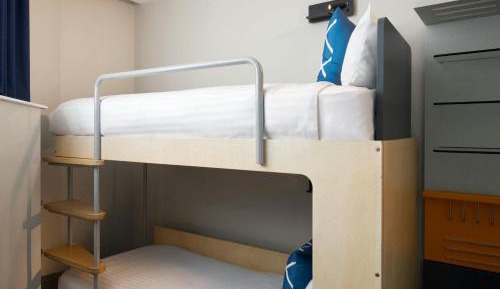 Efficient Bunk with Two Twin Beds and City View