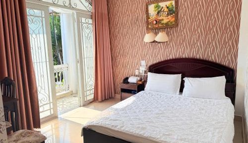 Single Room with Park View