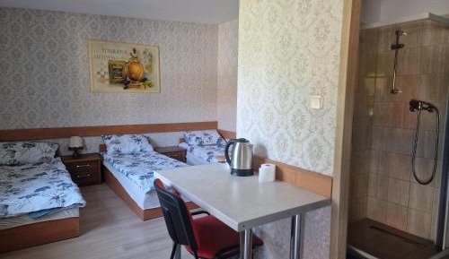 Comfort Triple Room with Shower