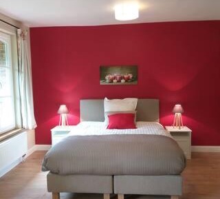 Queen Room with Garden View