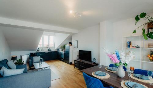 Two-Bedroom Apartment "Rooftop"