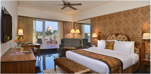 Premium King Room with Balcony