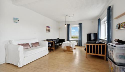 Three-Bedroom Vacation Home 