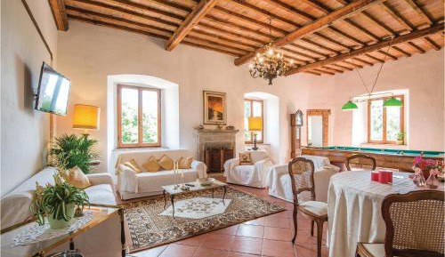 Four-Bedroom Holiday Home