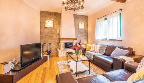 Two-Bedroom Holiday Home