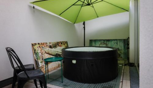 One-Bedroom Apartment with Spa Bath