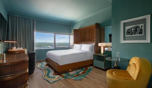 Standard King Room