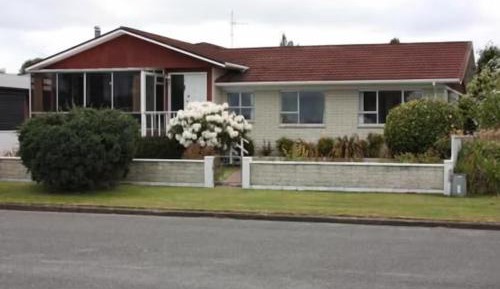 Four-Bedroom Holiday Home