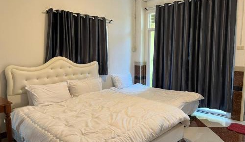 Triple Room with Private Bathroom