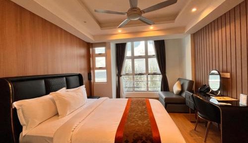 Deluxe Suite with Sea View