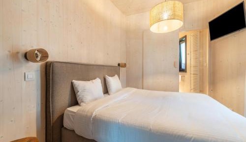 One-Bedroom Holiday Home