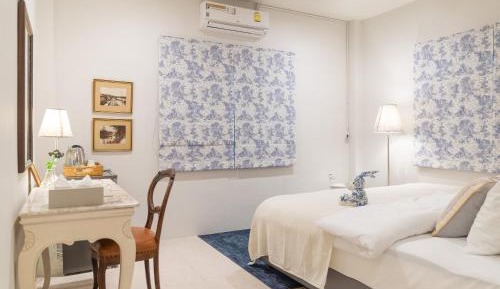 Deluxe Double or Twin Room