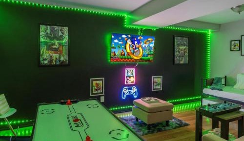 Three-Bedroom Holiday Home 