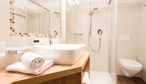 Comfort Double Room with 2 Extra Beds