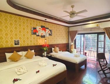 Deluxe Double or Twin Room with Balcony