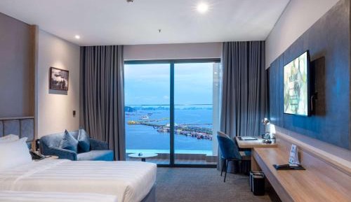 Deluxe Twin Room with Ocean View