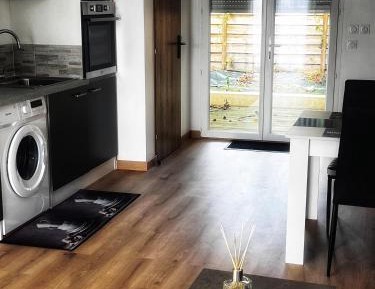 One-bedroom Loft Apartment 