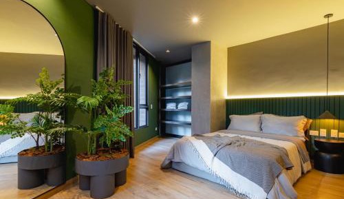 Three-Bedroom Superior Apartment