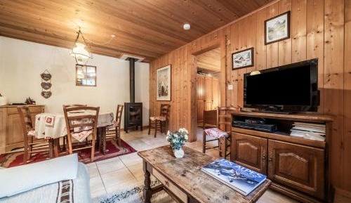 Superior One-Bedroom Apartment