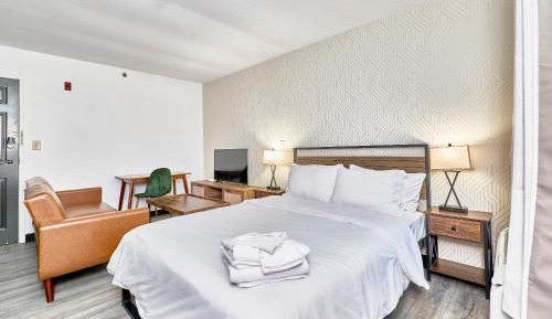 Triple Room with Private Bathroom