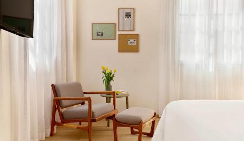 Queen Suite
