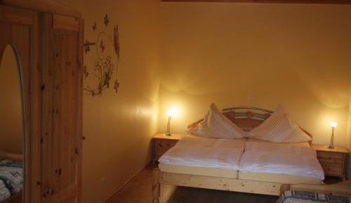 Superior One-Bedroom Apartment