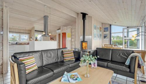 Three-Bedroom Holiday Home 