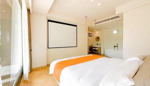 Deluxe Double Room with Shower