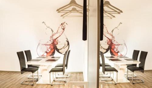 One-Bedroom Apartment with Balcony