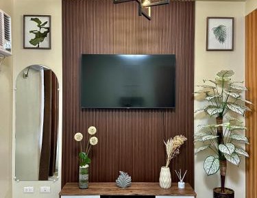 Studio Apartment with Queen Bed