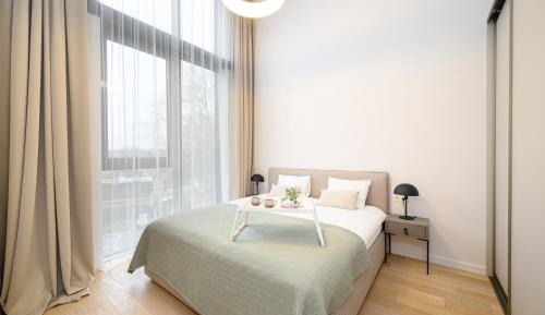 Two-Bedroom Deluxe Apartment with Balcony