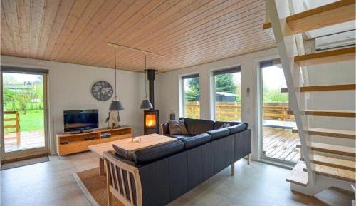 Four-Bedroom Holiday Home