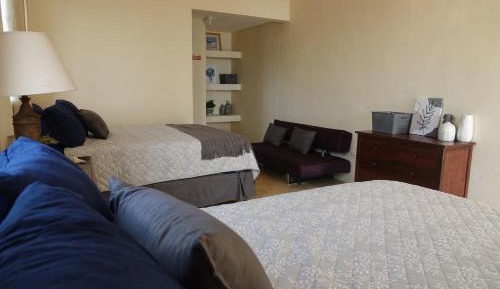 Deluxe Room (2 Adults + 1 Child)