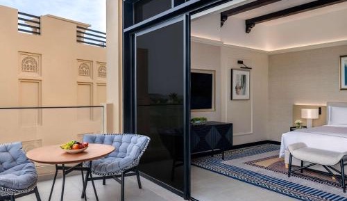 One-Bedroom Magnifique Suite with Garden View and Club Access