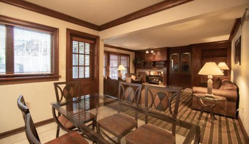 Two-Bedroom Apartment (6 Adults)