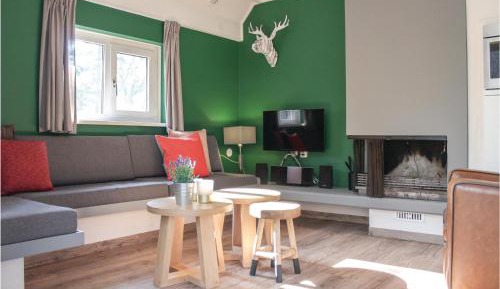 Three-Bedroom Holiday Home 