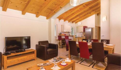 Four-Bedroom Holiday Home