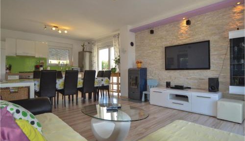 Four-Bedroom Holiday Home