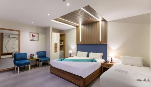 Triple Room with City View
