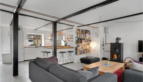 Six-Bedroom Holiday Home