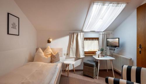 Single Room with Shower