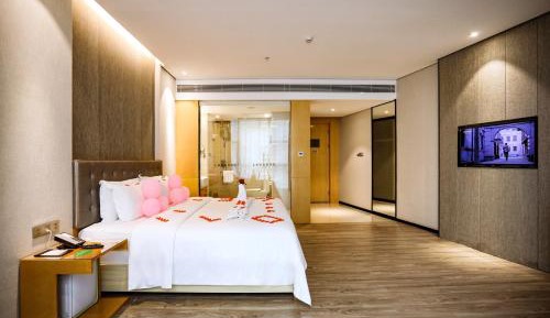 Deluxe Double Room with Bath