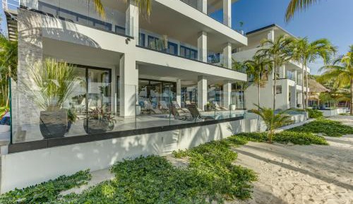 Villa - Beach Front