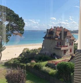 Superior One-Bedroom Apartment with Balcony