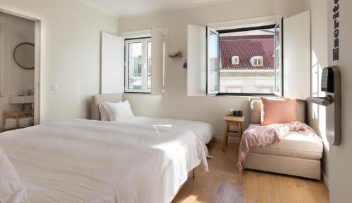 Triple Room with City View