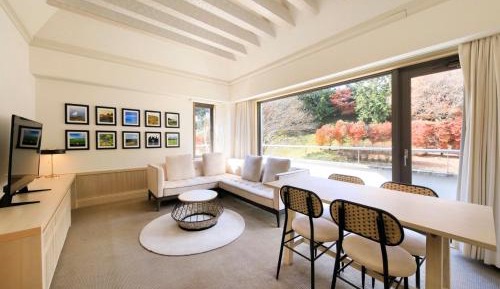 Junior Suite with Garden View
