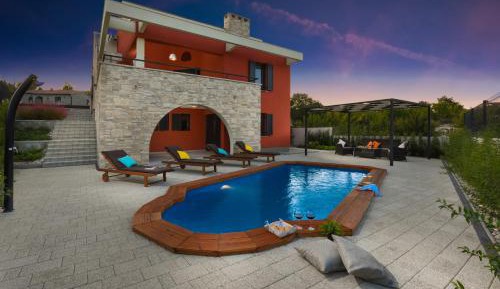 Villa with Sea View