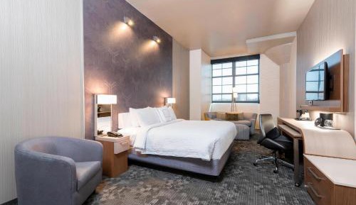 King Room with Sofa Bed - Hearing Accessible