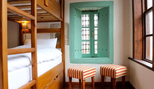Bed in 6-Bed Mixed Dormitory Room